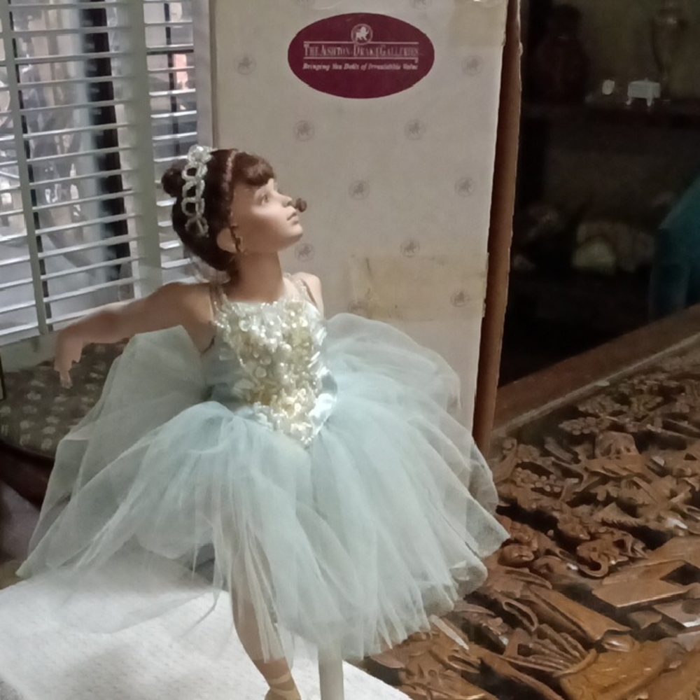 Elegant Ballerina 1993 Ashton Drake Doll on a rotating music platform